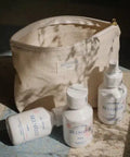 Lait pour le corps Minois Paris, hydratant et doux, pour visage et corps, avec une texture légère et apaisante.