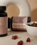 Complément alimentaire Comfy Cycle de Isis Superfood, soutien pour le confort menstruel, emballage avec capsules blanches et étiquette.