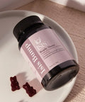 Complément alimentaire READY MAMA de Isis Superfood avec capsules pour soutien prénatal et postnatal, packaging blanc et vert.